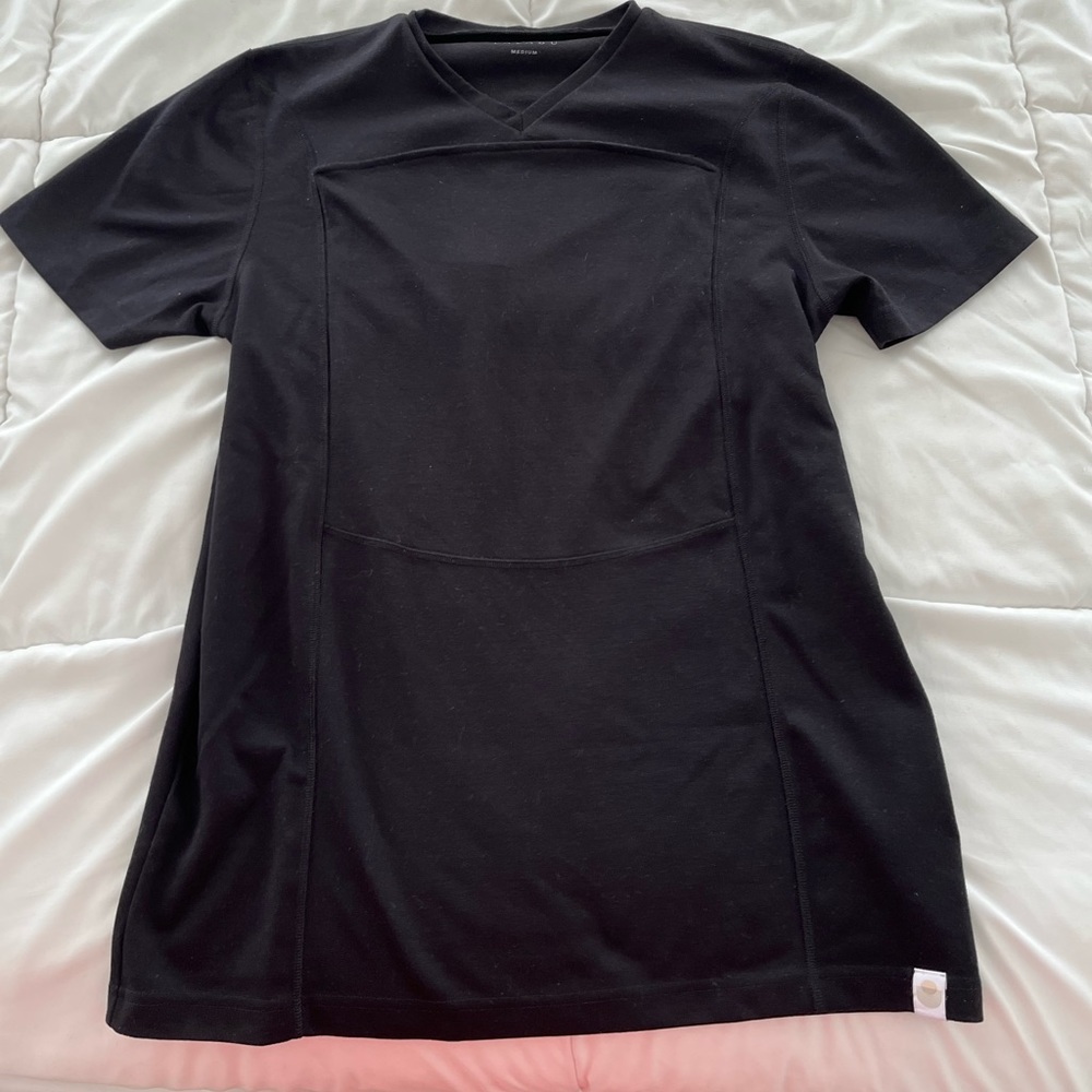 Mens baby carrying shirt